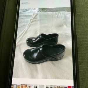 Just reduced. Dansko black leather professionals.